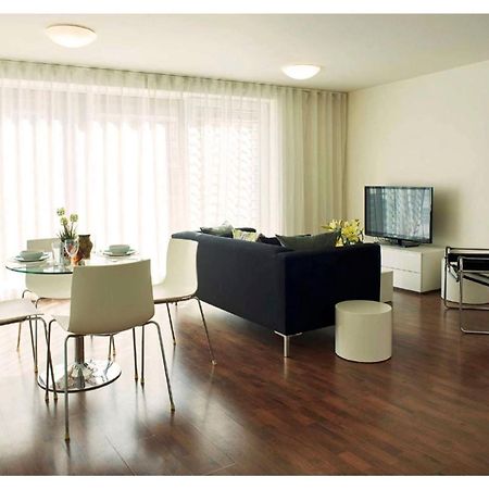Comfortable Studios And Apartments At Chapter Spitalfields In ロンドン エクステリア 写真