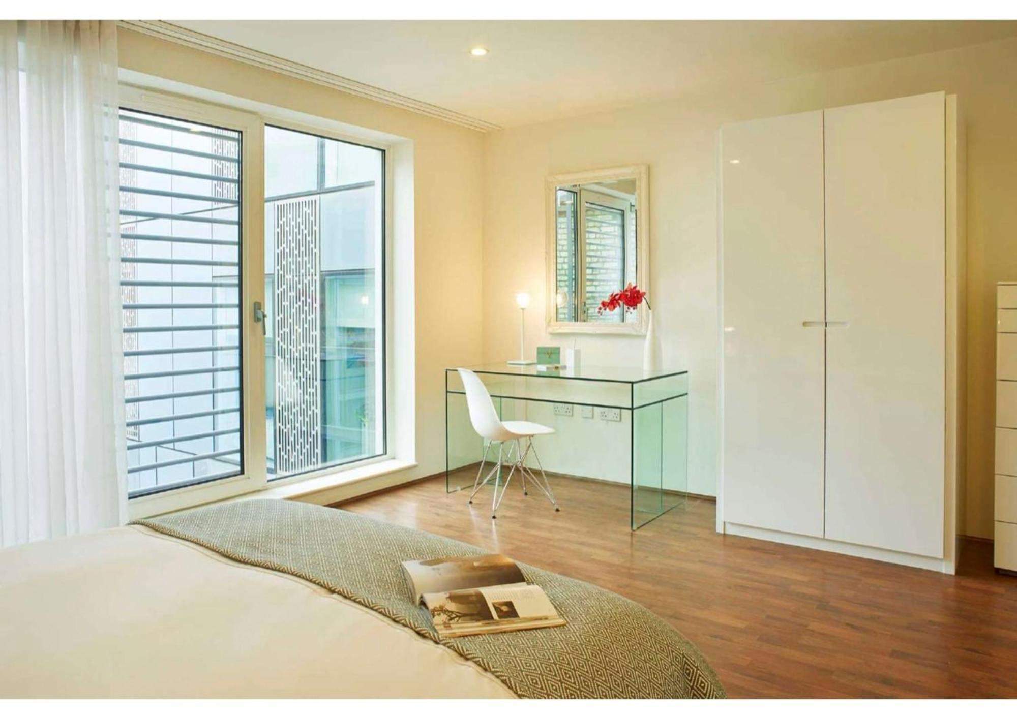 Comfortable Studios And Apartments At Chapter Spitalfields In ロンドン エクステリア 写真