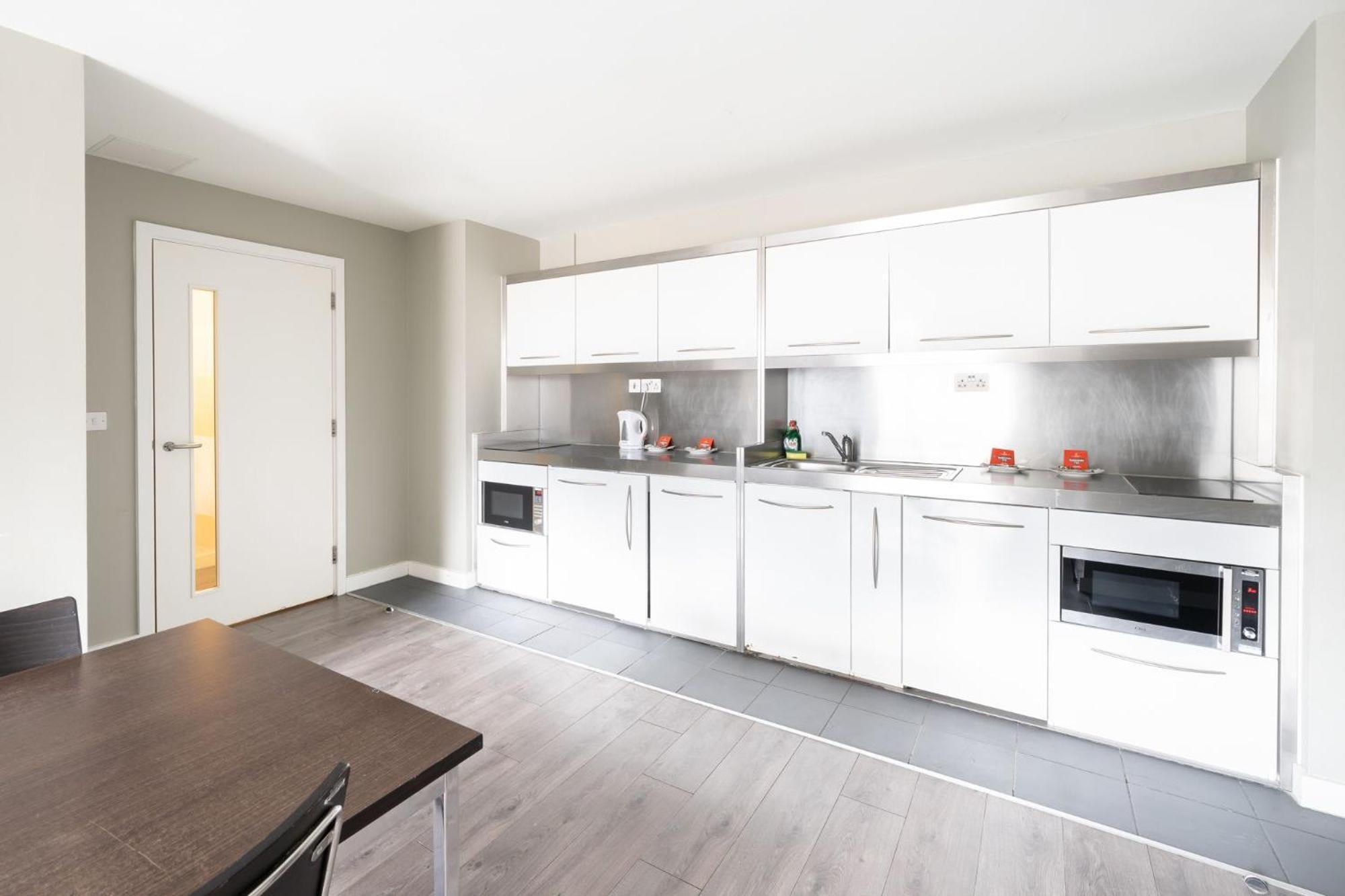 Comfortable Studios And Apartments At Chapter Spitalfields In ロンドン エクステリア 写真