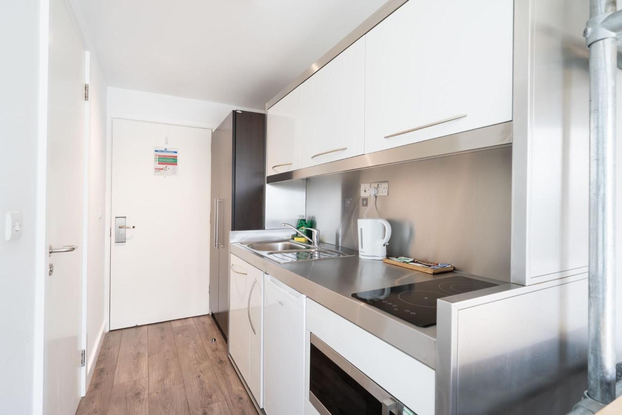 Comfortable Studios And Apartments At Chapter Spitalfields In ロンドン エクステリア 写真