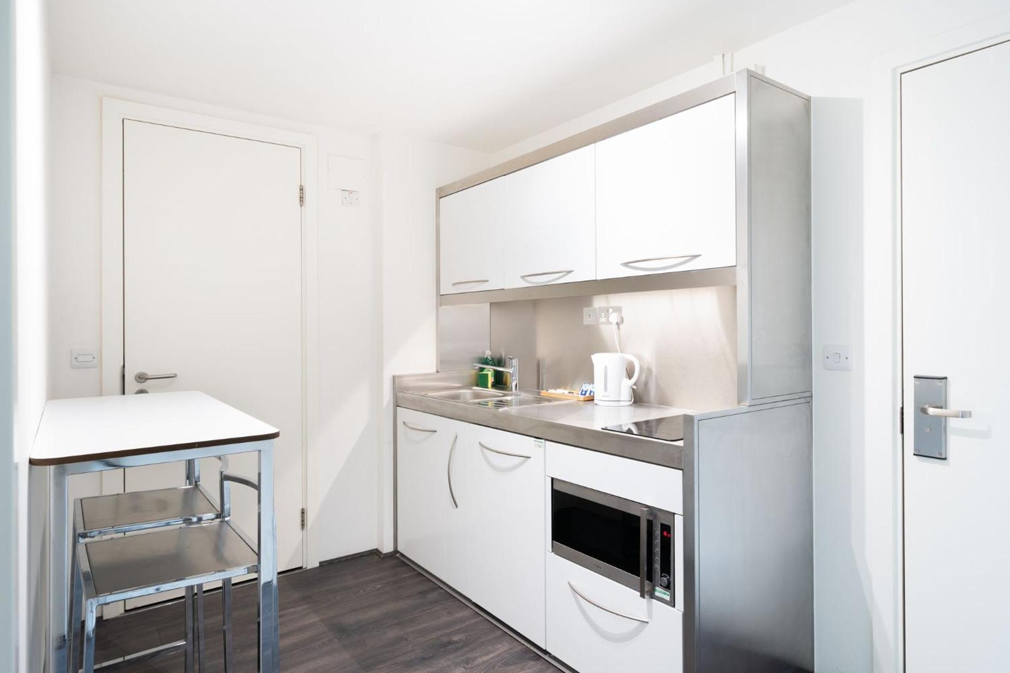 Comfortable Studios And Apartments At Chapter Spitalfields In ロンドン エクステリア 写真