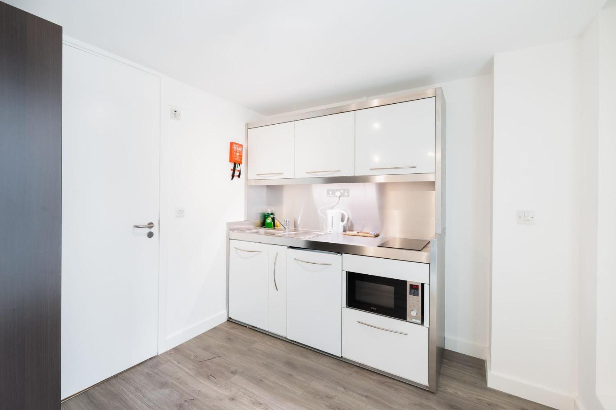 Comfortable Studios And Apartments At Chapter Spitalfields In ロンドン エクステリア 写真