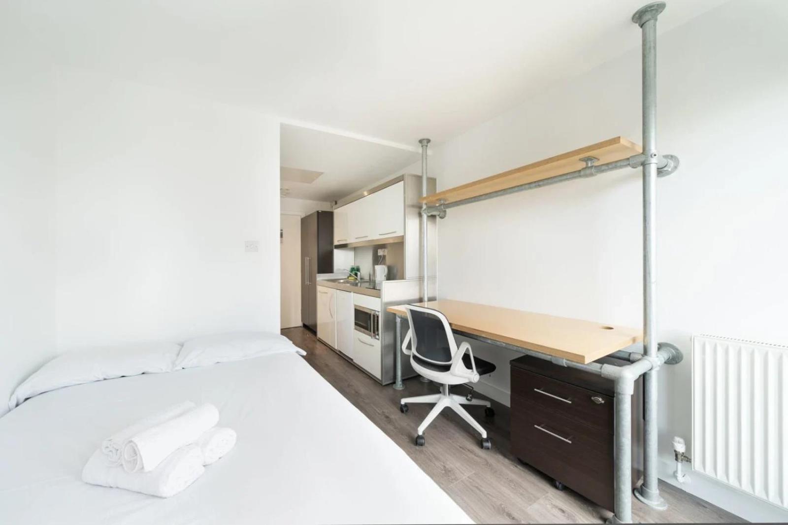 Comfortable Studios And Apartments At Chapter Spitalfields In ロンドン エクステリア 写真