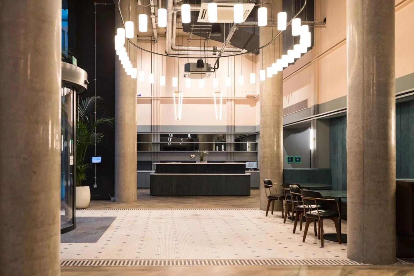 Comfortable Studios And Apartments At Chapter Spitalfields In ロンドン エクステリア 写真